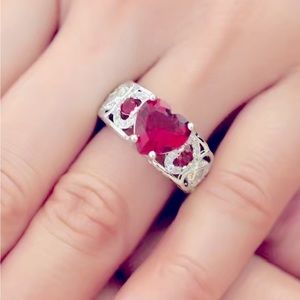 New red heart rhinestone cocktail engagement wedding ring
